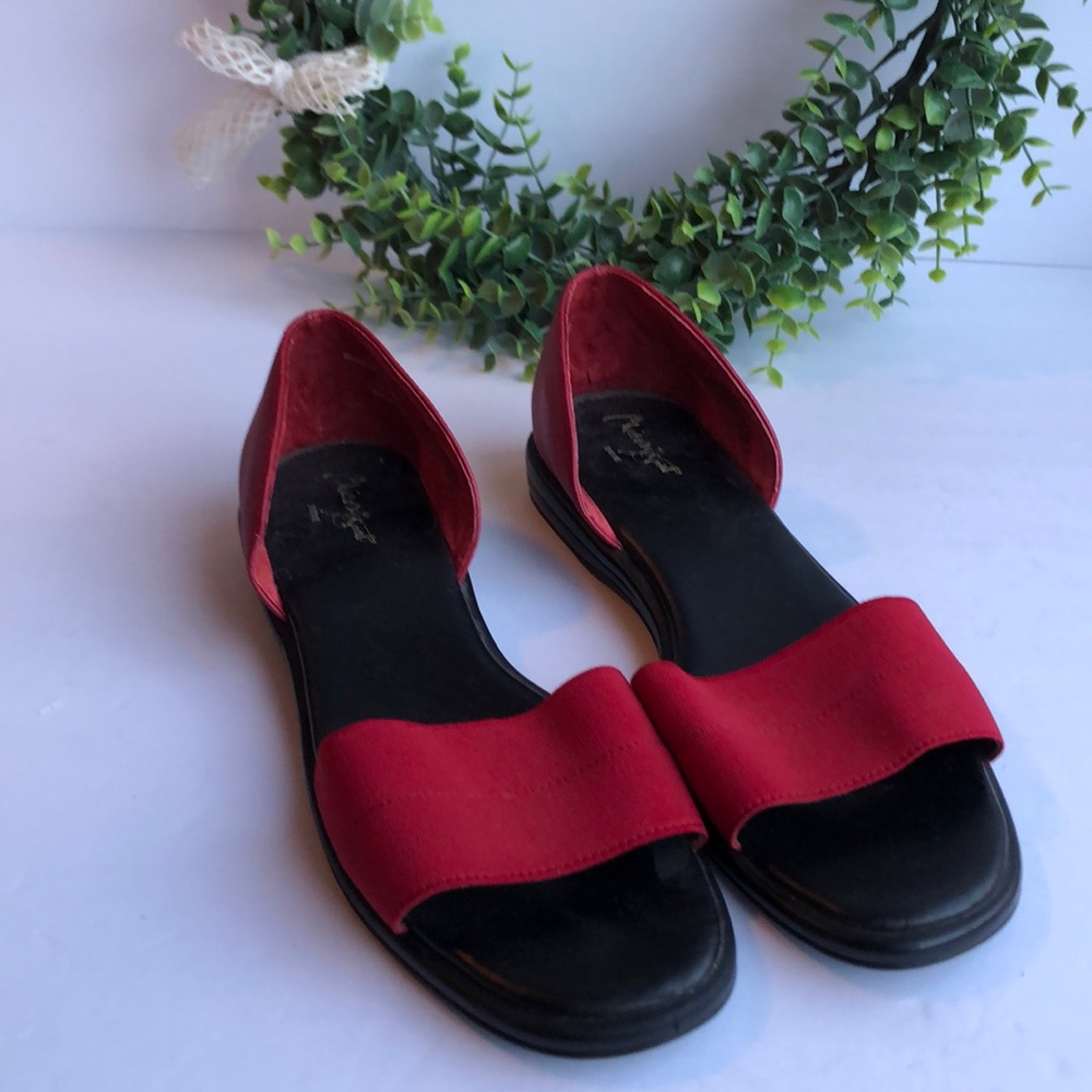 🌻 Chicory Sport Slide Sandals